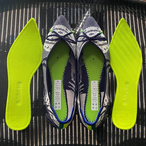 Rothy's Botanical Navy Bow Point - Size 7.5 - Picture 4 of 5